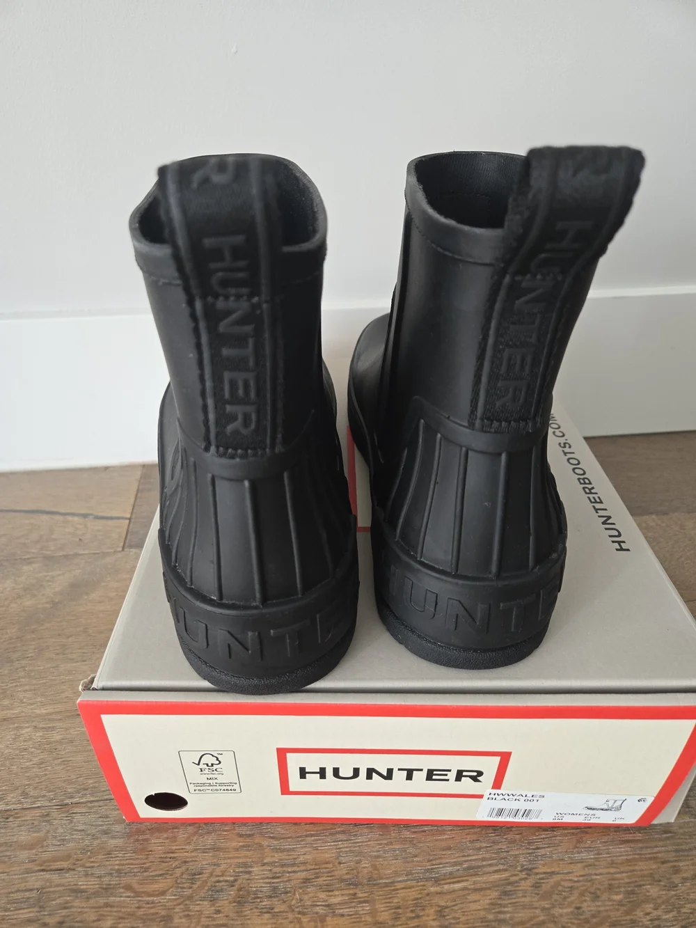 Hunter rain BootsHunter Women's Black Rubber Boots - Classic Waterproof Sole